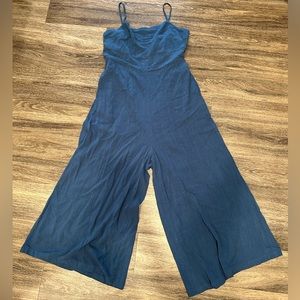 Women’s jump suit.